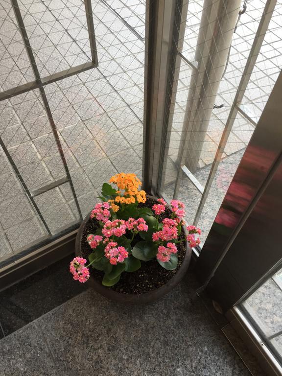 Career Cooporation Hotel Osaka Eksteriør billede